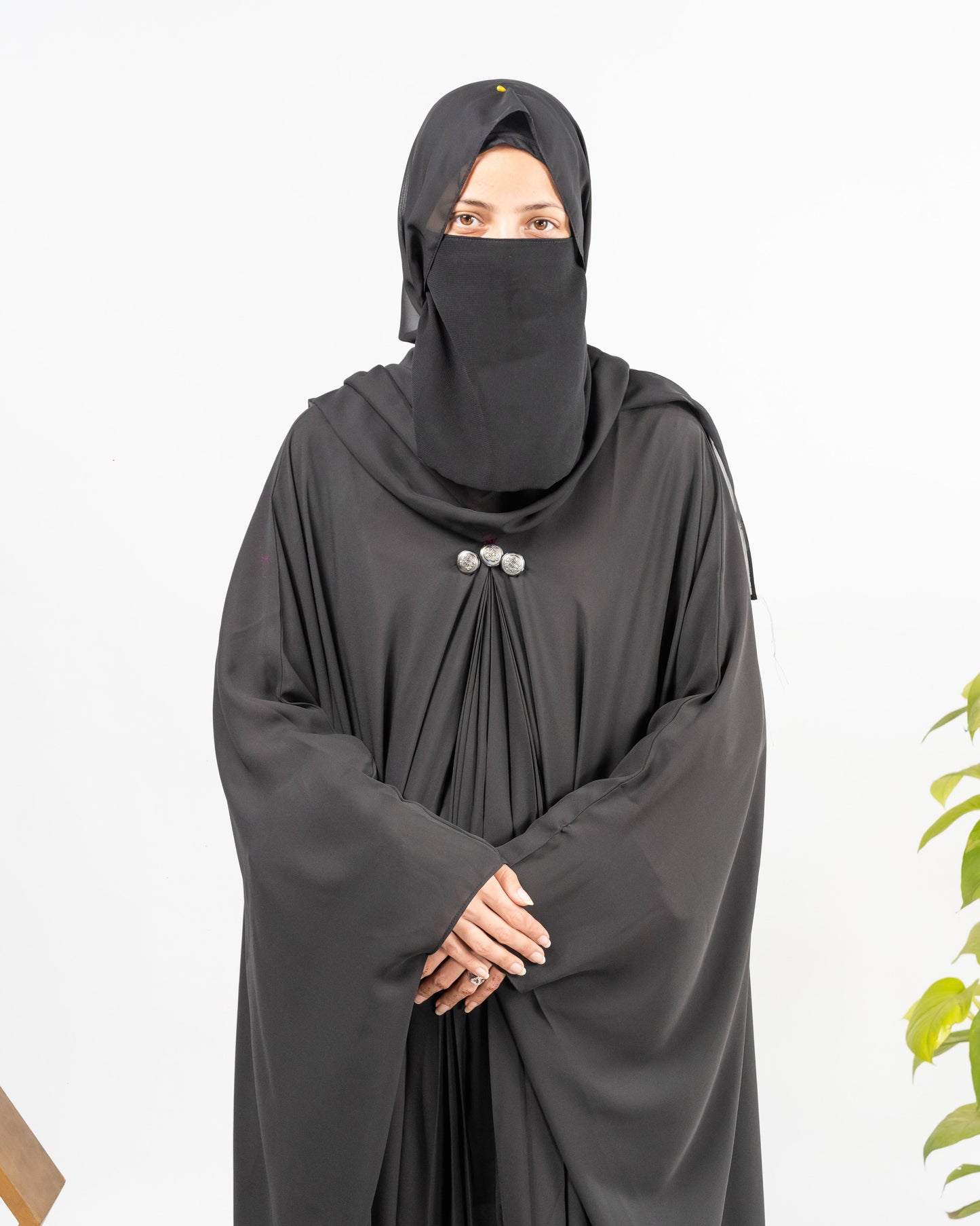 Areeba || Mid-Night Black Abaya || Manjan Fabric