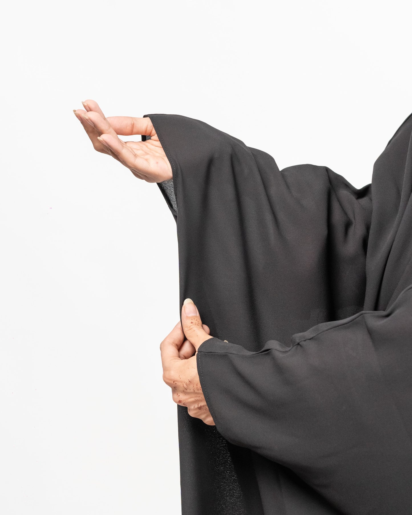 Areeba || Mid-Night Black Abaya || Manjan Fabric